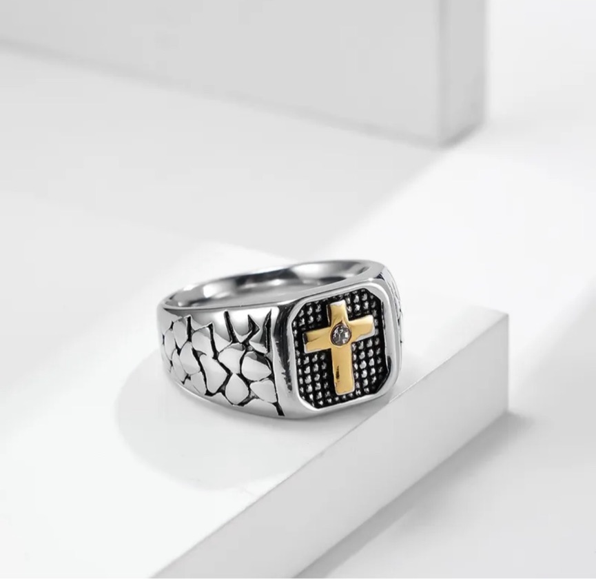 Horus Anillo Cruz